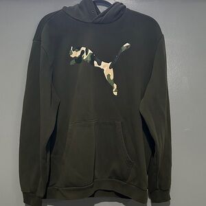 Puma Men's Dark Green Camo Logo Hoodie